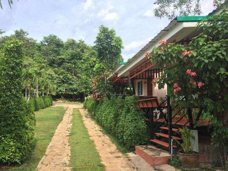 Baan Ing Khao Resort image