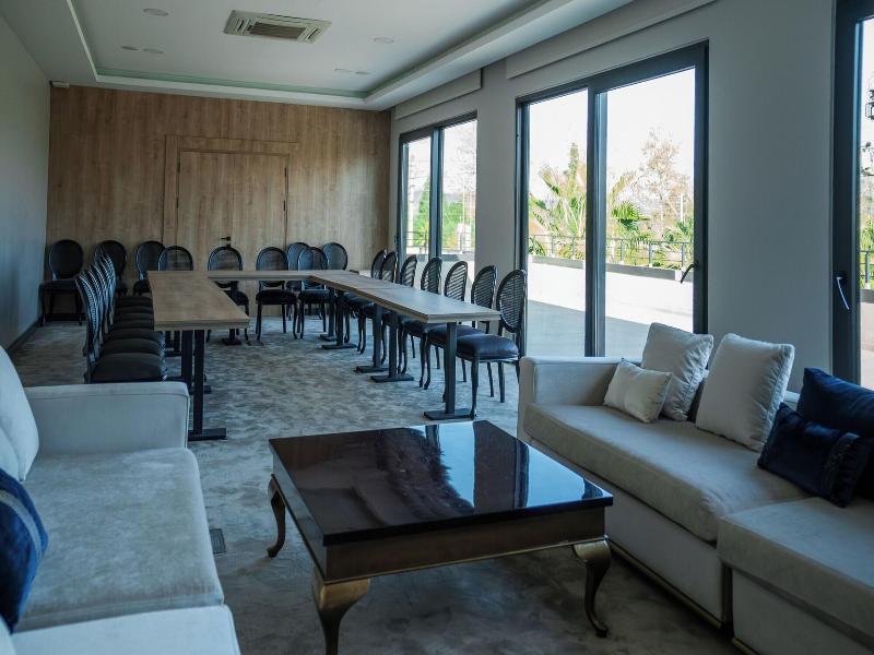 Didi Otel image