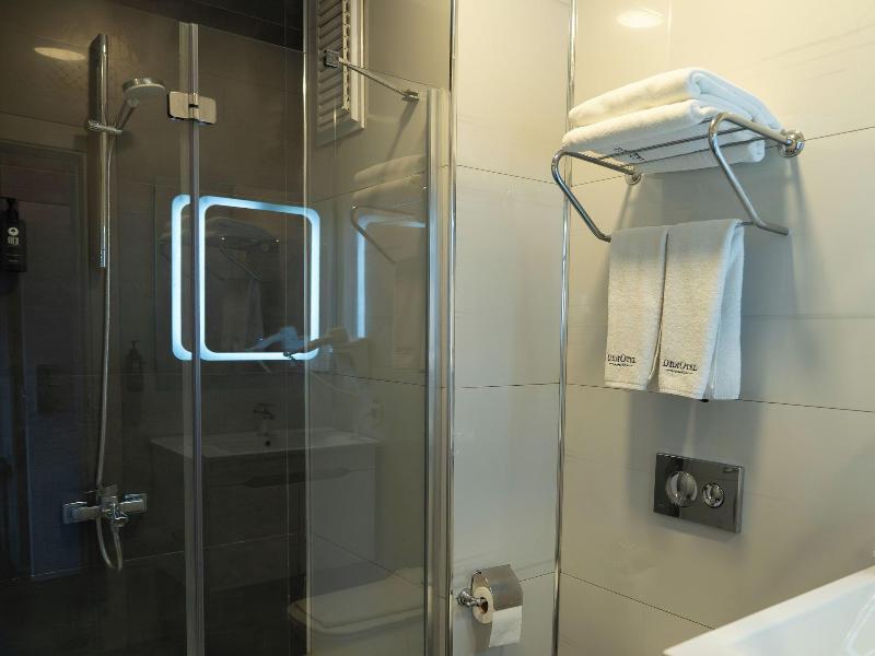 Didi Otel image
