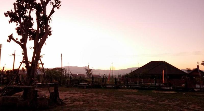 Heun Baan Rong Khun Resort image