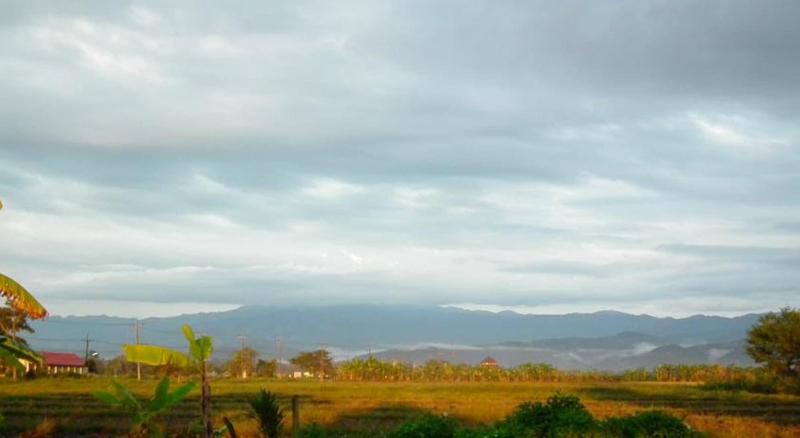 Heun Baan Rong Khun Resort image