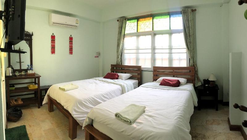 Heun Baan Rong Khun Resort image