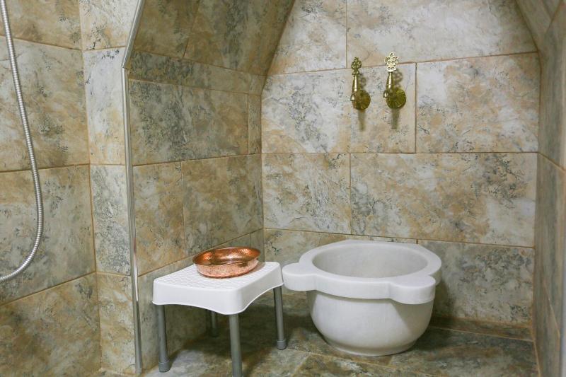 Behrampasa Otel image