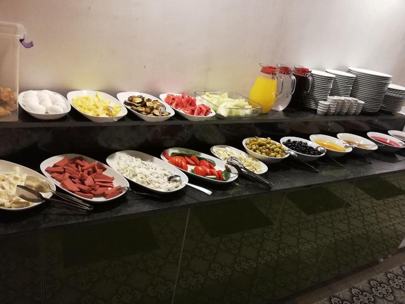 Akdeniz Van Otel image