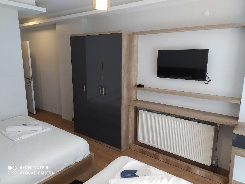 Akdeniz Van Otel image