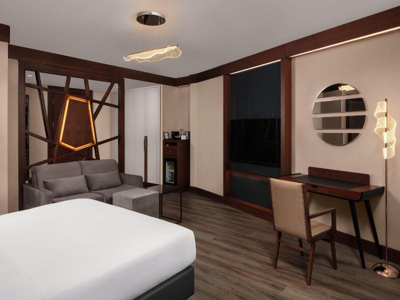 Sheraton Istanbul City Center image