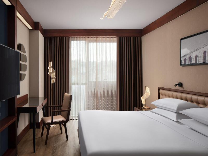 Sheraton Istanbul City Center image