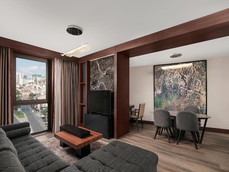 Sheraton Istanbul City Center image