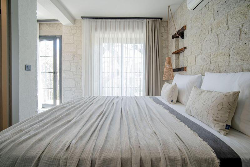 DOUBLE SUPERIOR WITH DOUBLE BED