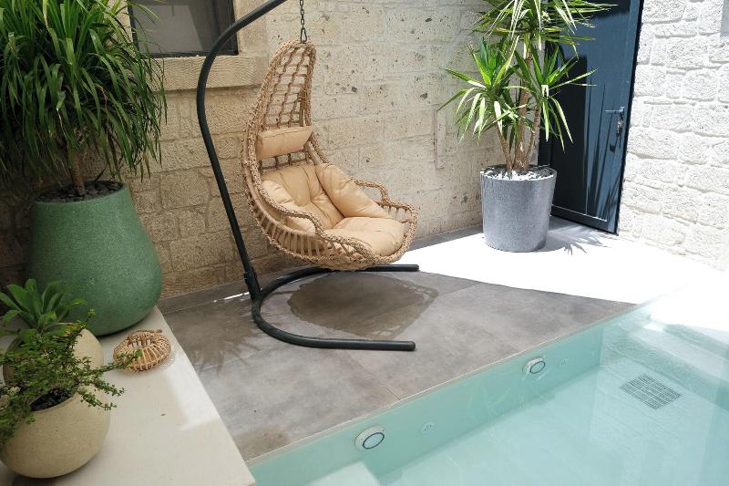 DOUBLE COMFORT