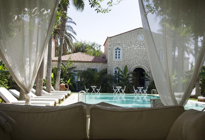 Manastir Alacati Hotel image