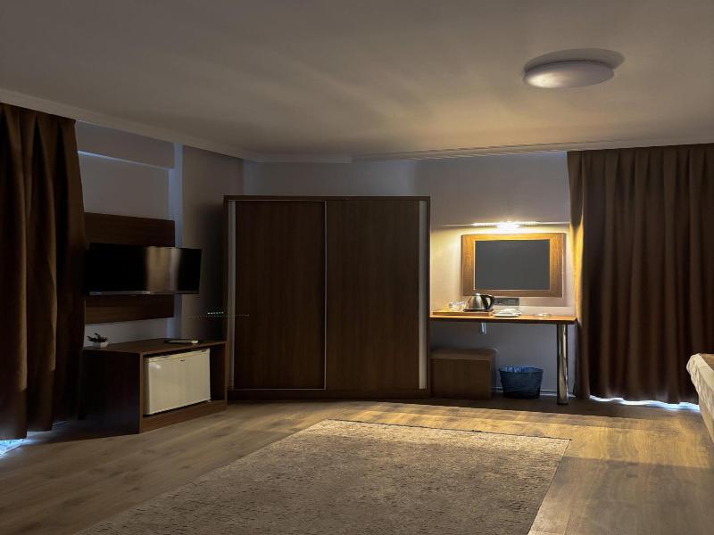 Gulluk Life Hotel image
