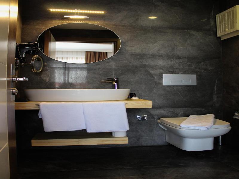 Gulluk Life Hotel image