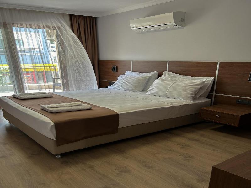 Gulluk Life Hotel image