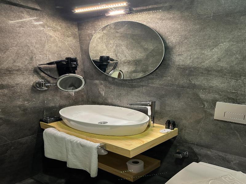 Gulluk Life Hotel image