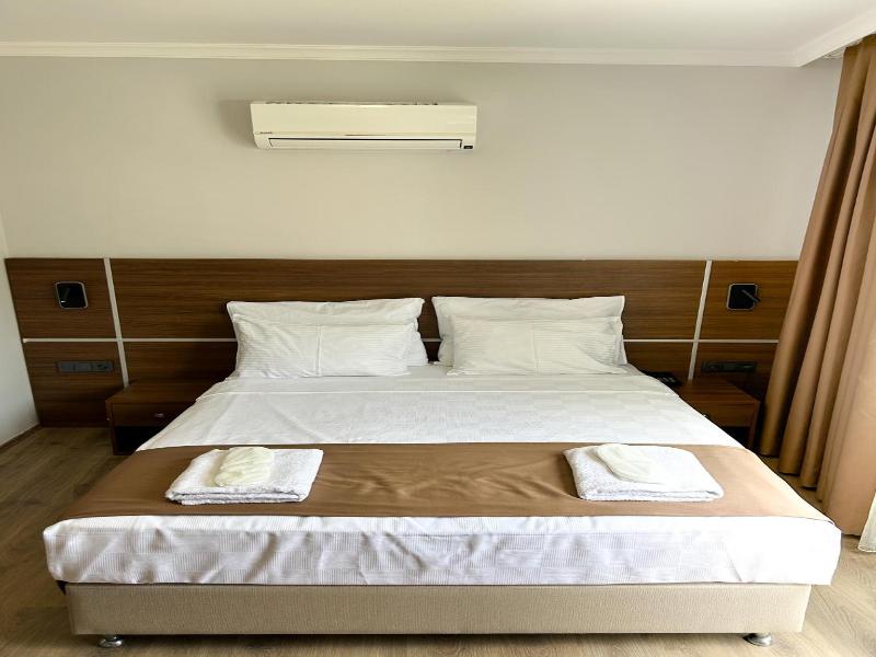 Gulluk Life Hotel image