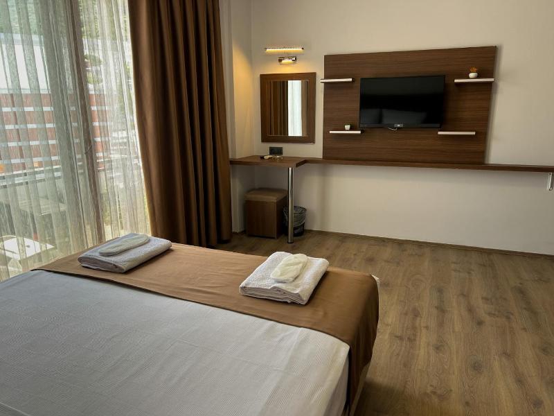 Gulluk Life Hotel image
