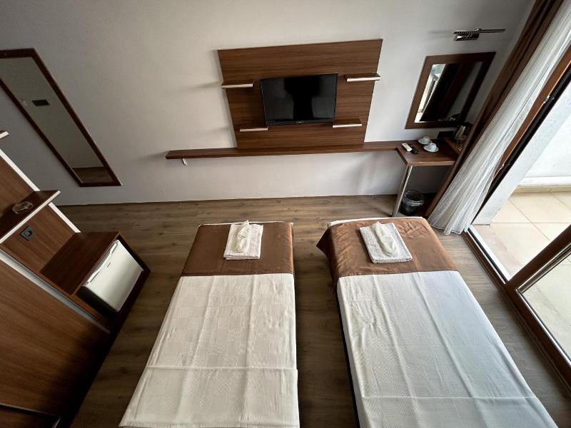 Gulluk Life Hotel image