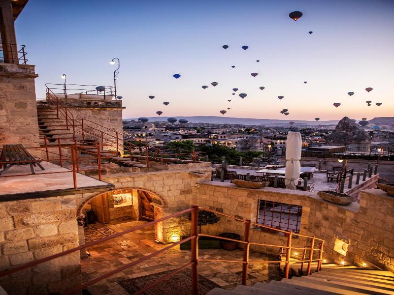 Charming Cave Hotel image