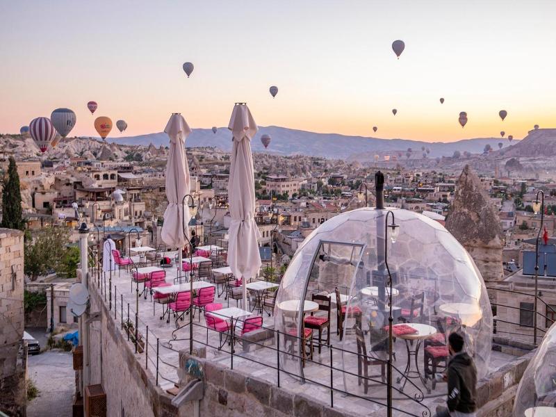 Charming Cave Hotel image