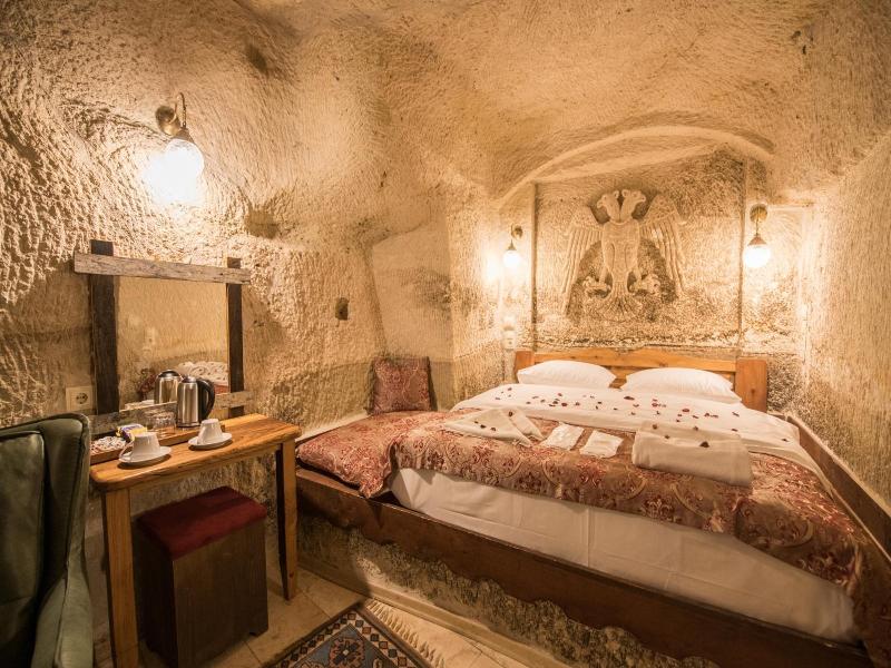 Charming Cave Hotel image