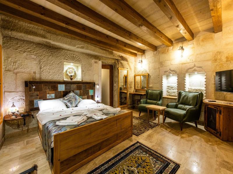 Charming Cave Hotel image