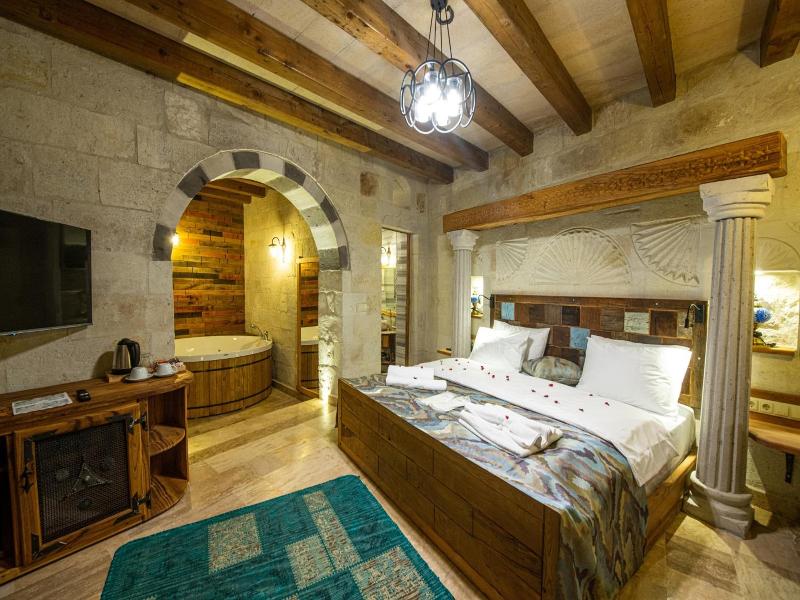 Charming Cave Hotel image