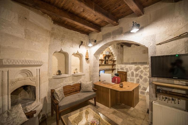 Charming Cave Hotel image