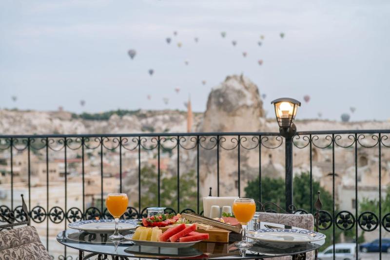 Charming Cave Hotel image