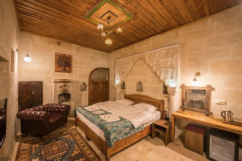 Charming Cave Hotel image