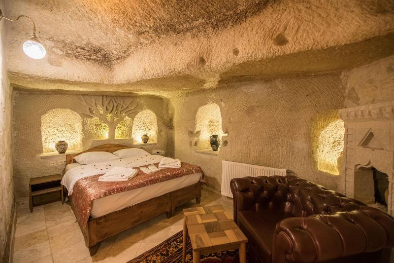 Charming Cave Hotel image