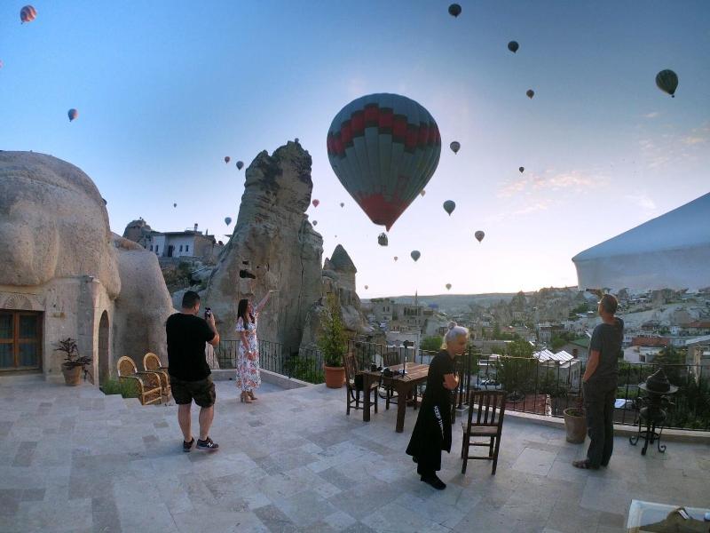 Grand Cave Suites image