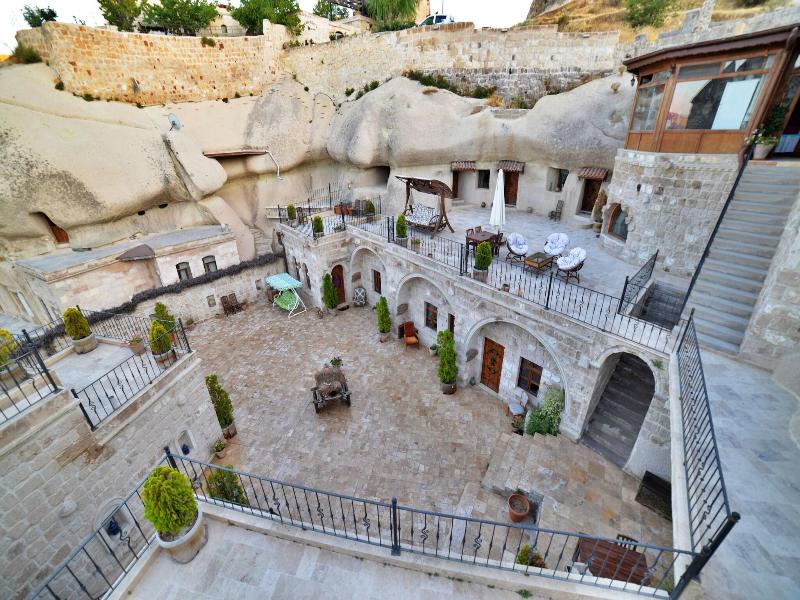 Grand Cave Suites image