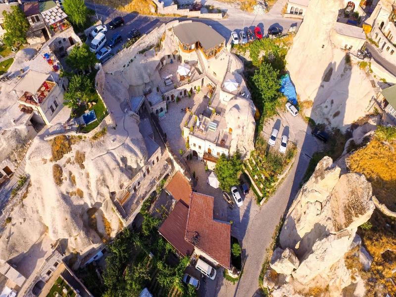 Grand Cave Suites image