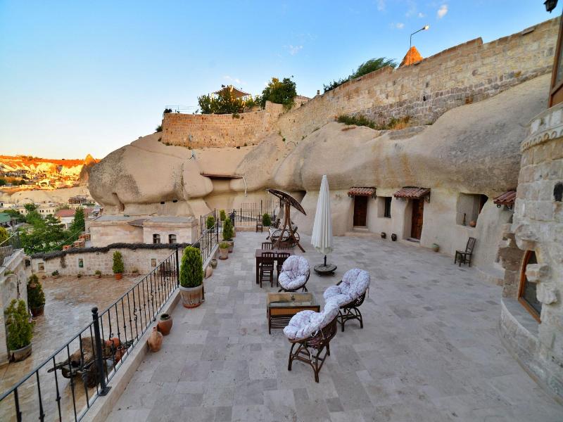 Grand Cave Suites image