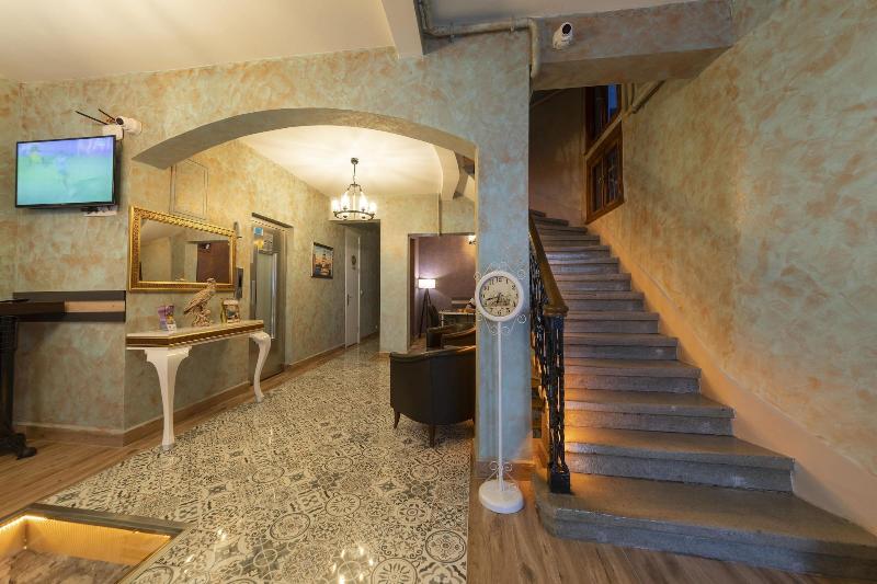 Royal Taksim Suites image