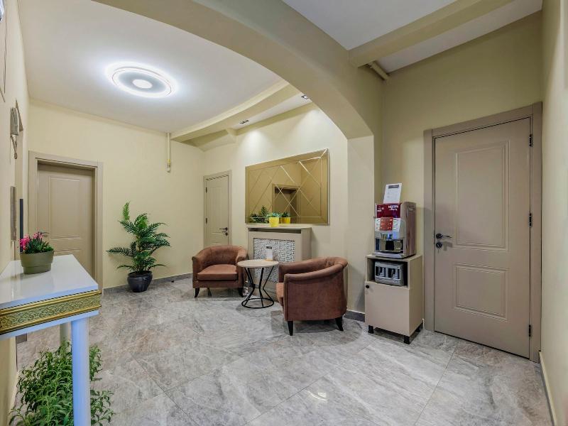 Royal Taksim Suites image