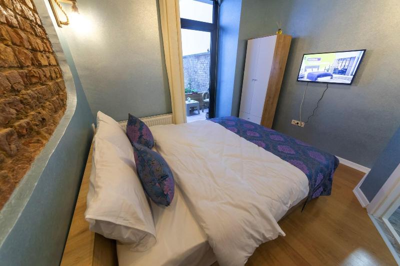 Royal Taksim Suites image