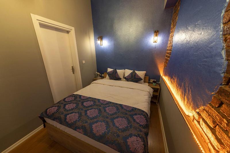 Royal Taksim Suites image