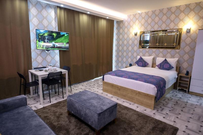 Royal Taksim Suites image