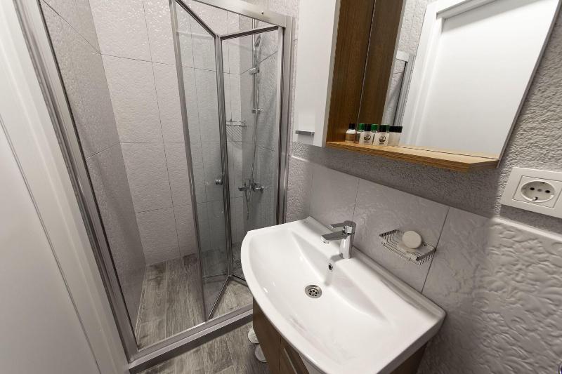 Royal Taksim Suites image