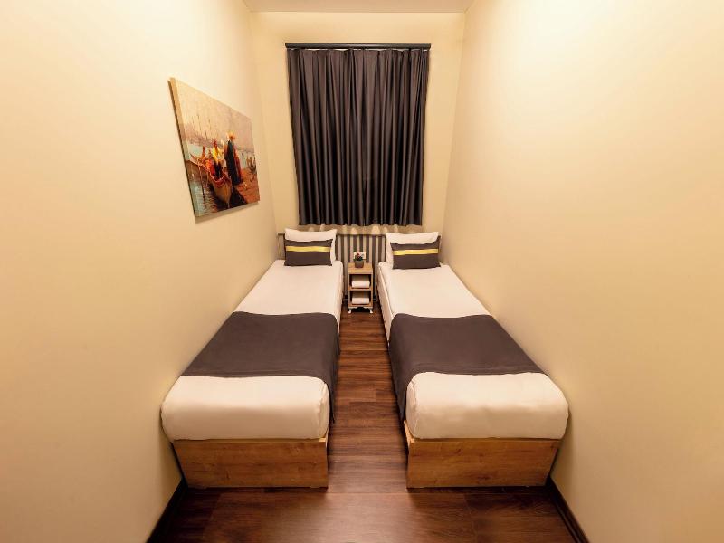Royal Taksim Suites image