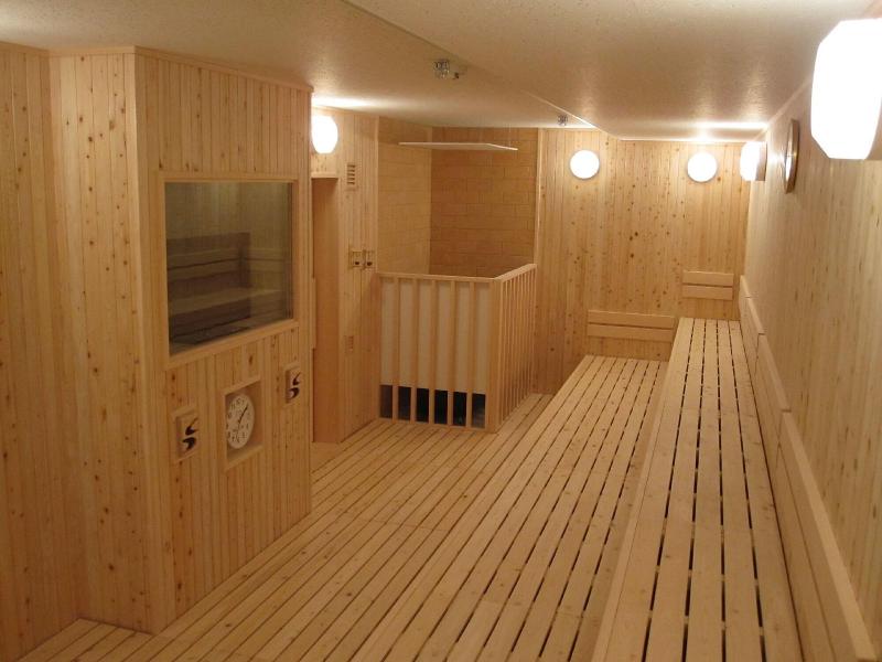 Bizcourt Cabin Susukino - Caters to Men image