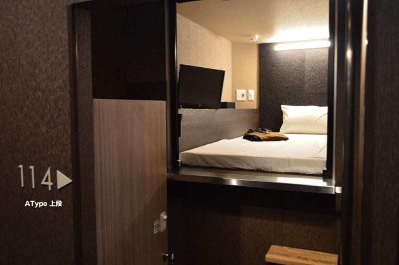 Bizcourt Cabin Susukino - Caters to Men image