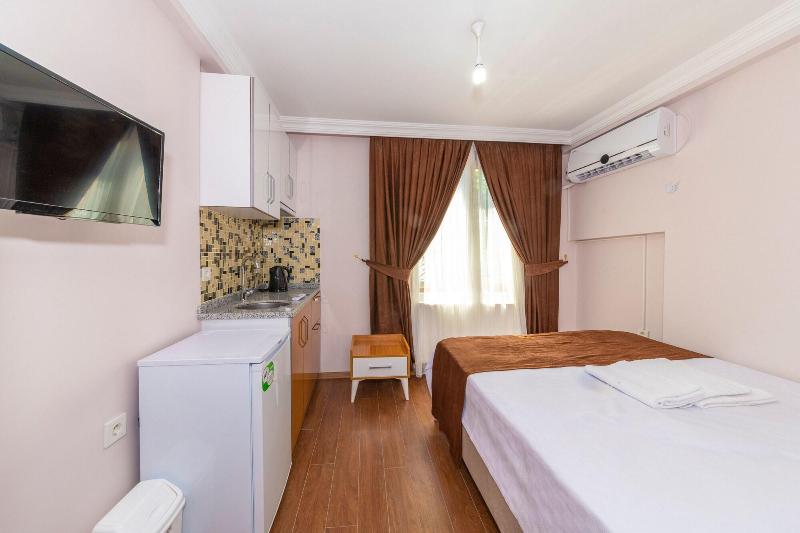 Tavra Hotel image