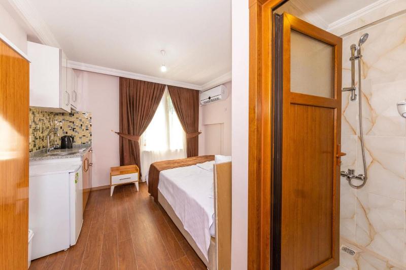 Tavra Hotel image