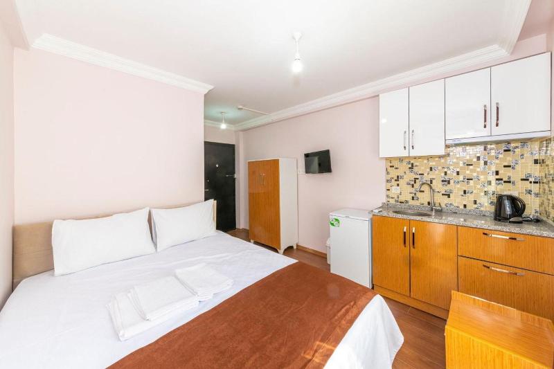 Tavra Hotel image
