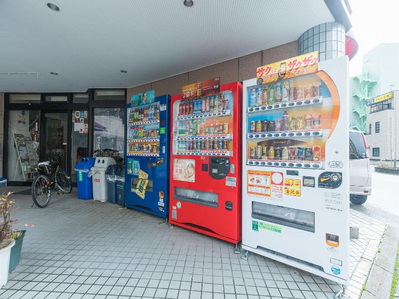 Oyo Business Hotel R Side Kanazawa image