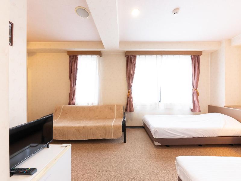 Oyo Business Hotel R Side Kanazawa image