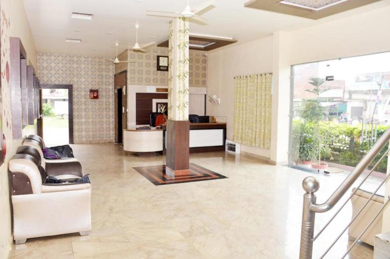 Hotel Nand Residency